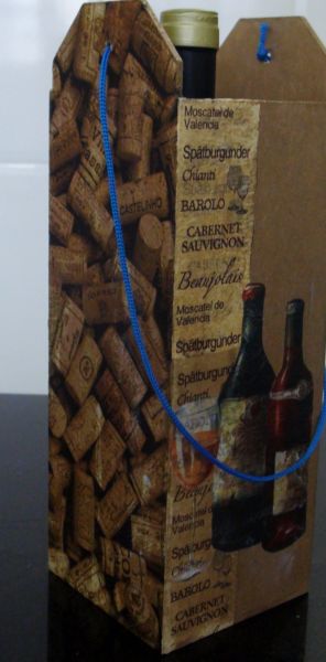 Box para garrafa de vinho